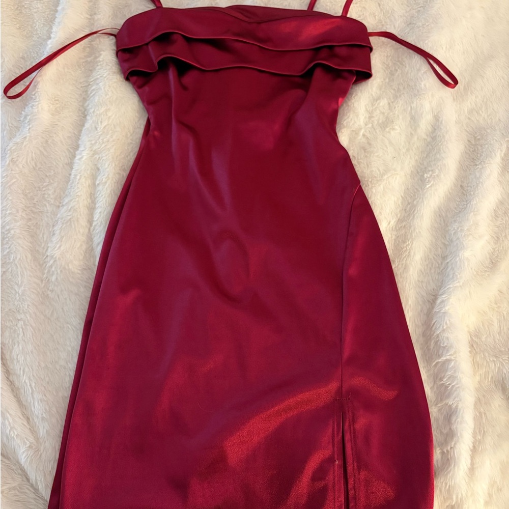 Windsor Strapless Burgundy Dress